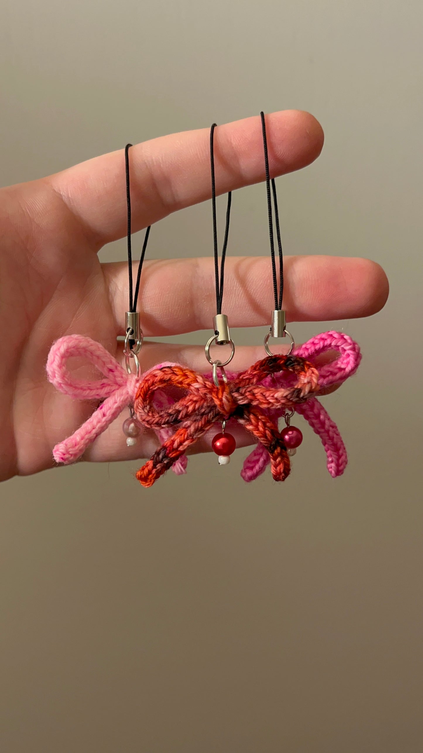 Knitted Bow π Phone Charm